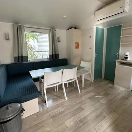 Mobilhome 6 Places 4 Etoiles *
