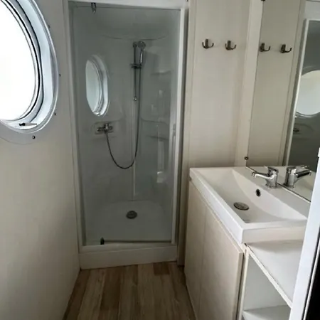 Mobilhome 6 Places 4 Etoiles Chateauneuf-de-Galaure